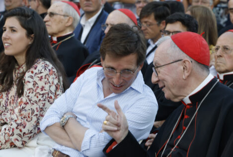 Almeida confirma que su hijo Lucas ha sido bendecido por el Papa: «Para mí y para mi mujer era muy importante como creyentes»