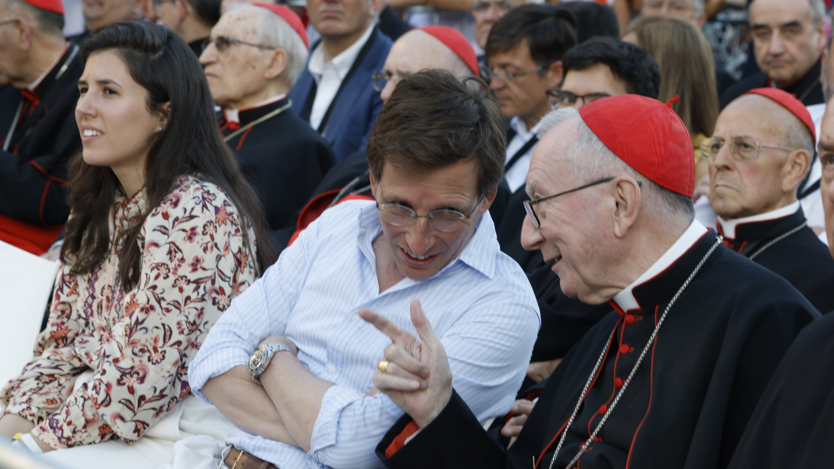 Almeida confirma que su hijo Lucas ha sido bendecido por el Papa: «Para mí y para mi mujer era muy importante como creyentes»