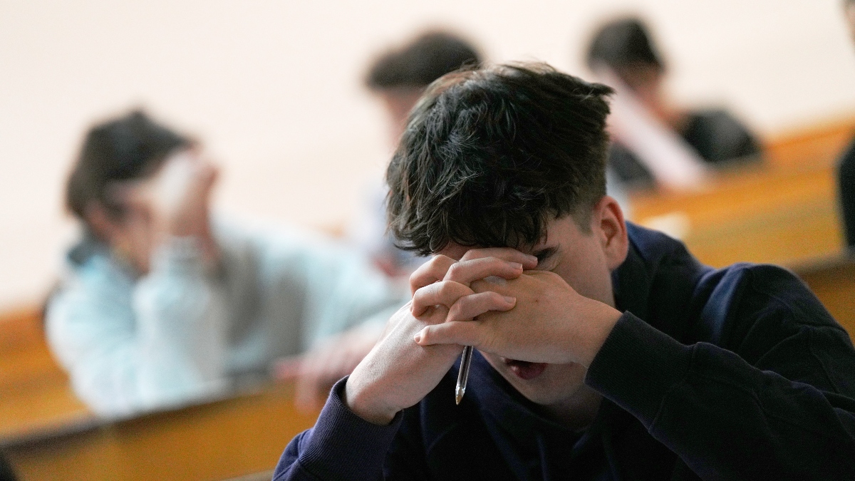 Profesores exigen dimisiones por los «errores» del examen de dibujo técnico en la PAU gallega