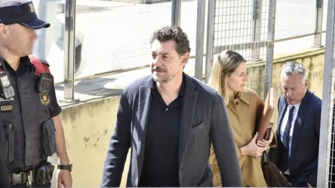 La defensa de Andic asegura que mensajes como 'matar al padre' son «metafóricos»