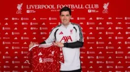 El Liverpool ficha a Iraola como nuevo técnico tras llevar al Bournemouth a la Europa League