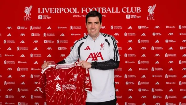 El Liverpool ficha a Iraola como nuevo técnico tras llevar al Bournemouth a la Europa League