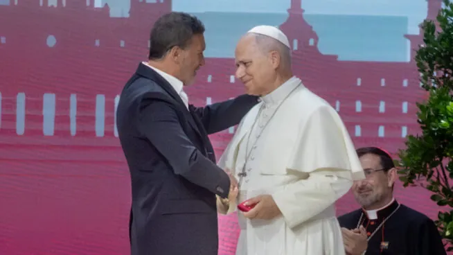 Antonio Banderas y su camino a la fe tras sufrir un infarto en 2017: «He sido víctima del hechizo de Dios»
