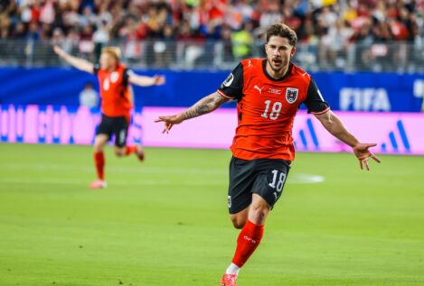 Austria rompe 36 años de sequía en el Mundial tras aprovechar los errores de Jordania
