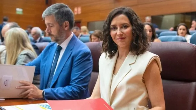 VÍDEO | Ayuso acusa a Mar Espinar de ser la «representante de la corrupción» de España en la Asamblea de Madrid