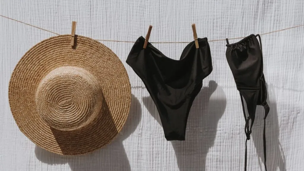 Bañadores tendidos