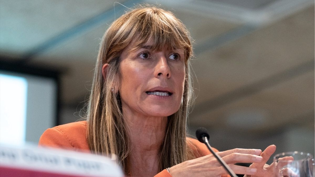 El juez Peinado cita este miércoles a Begoña Gómez para que entregue el pasaporte