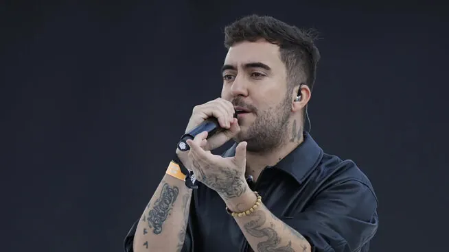 Detenido el cantante Beret por una agresión sexual días después de actuar ante el Papa