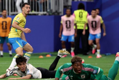 Martinelli firma el milagro de Brasil en el descuento tras remontar a Japón