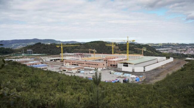 Descontrol en la primera semana de la nueva cárcel vasca: «Ha habido dos intentos de motín»