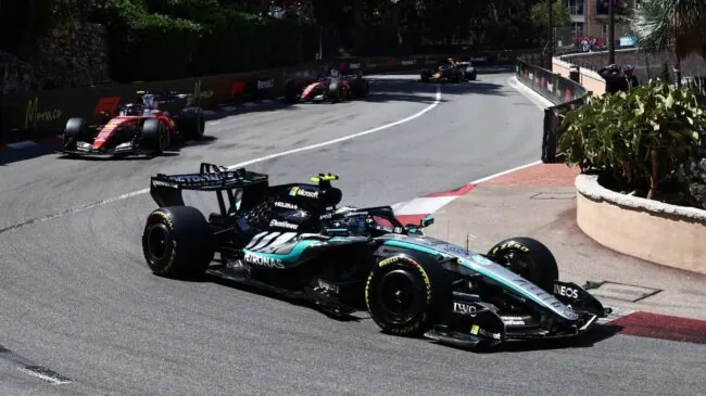 Antonelli se corona como rey en Mónaco tras un final loco con un milagro de Alonso