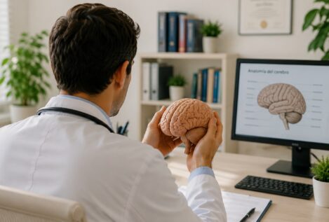 Fernando Mora, psiquiatra, sobre los hábitos cotidianos que perjudican tu cerebro: «Hay cinco que yo, como experto, jamás haría: tienen consecuencias»