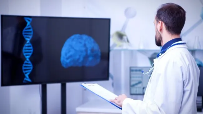 Leonardo Bello, neurólogo: «Hay cuatro cosas que sueles hacer y que son muy perjudiciales para tu cerebro: yo, como profesional, las evito»
