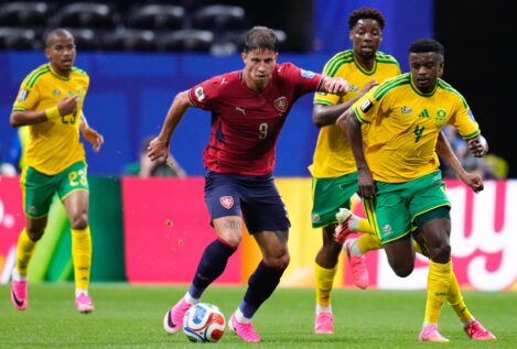 Sudáfrica rescata un empate frente a República Checa que complica la vida a ambos