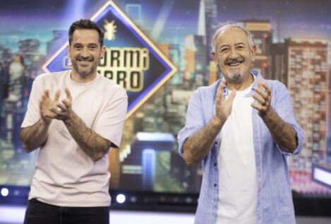 Joseba Arguiñano le da el relevo a su padre en Antena 3 este verano: Karlos disfrutará de unas merecidas vacaciones en su casa de Zarauz