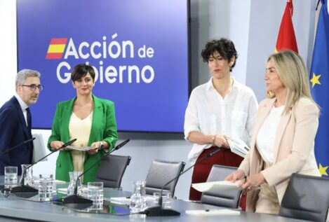 El Gobierno aprueba 73 millones de euros para la «atención a personas llegadas a las costas»
