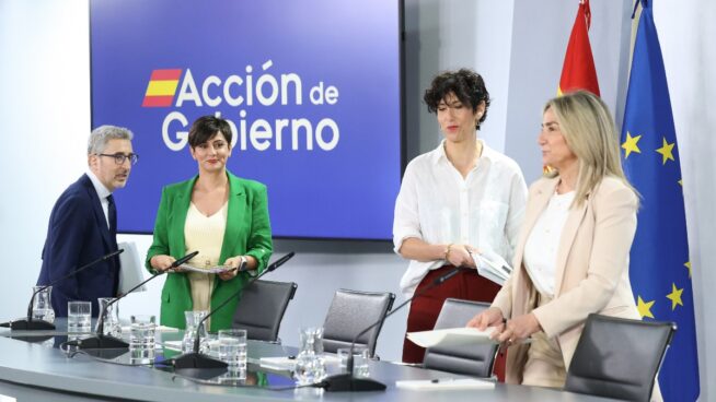 El Gobierno aprueba 73 millones de euros para la «atención a personas llegadas a las costas»