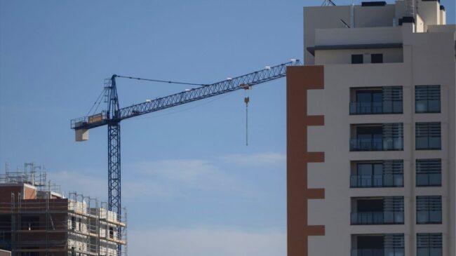 Madrid licitará parcelas para crear mil viviendas de alquiler asequible con opción a compra
