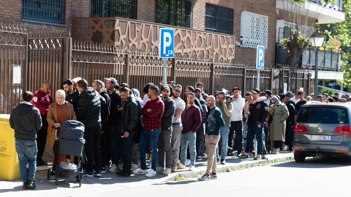 El Supremo plantea paralizar la regularización al entrar en conflicto con el derecho de la UE