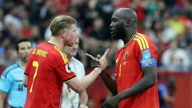 Bélgica golea a Nueva Zelanda para ser primera
