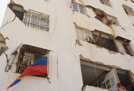 Venezuela sigue con las labores de búsqueda cuatro días después del doble terremoto