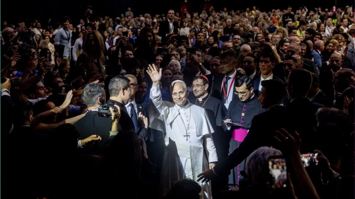 La última hora del viaje del Papa a España, en directo | León XIV habla al mundo de la cultura y la economía en el Movistar Arena