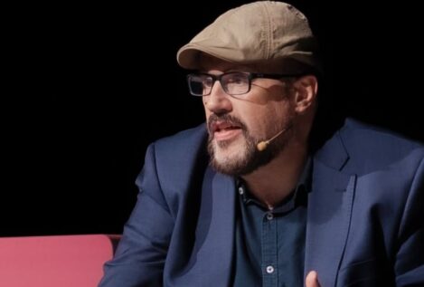 Luis Muiño, psicoterapeuta, sobre alcanzar la felicidad: «Crecemos pensando que la vida es justa y el esfuerzo se recompensa, pero hay que aceptar que es una trola»
