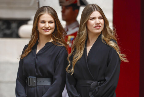 Leonor y Sofía se estrenan con León XIV: un lote de productos asturianos de regalo, charla en el Palacio Real y la fe como hilo conductor