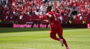 Bosnia amarga el estreno de Canadá, que sigue sin ganar en un Mundial