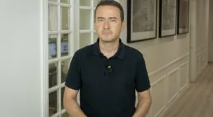 VÍDEO | Los sindicatos de Telemadrid recuperan las protestas que olvidaron con José Pablo López