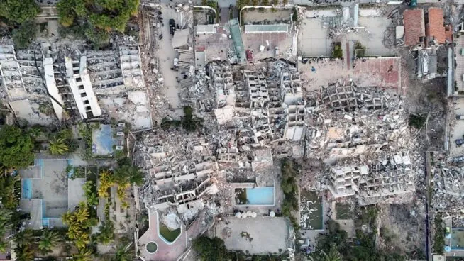 Las labores de rescate tras los fuertes terremotos en Venezuela, en imágenes