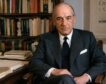 José Ortega y Gasset, filósofo español: «Renovarse es vivir. El que no cambia, no aprende o no rectifica, acaba convirtiendo sus certezas en su prisión»