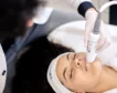 Flacidez facial tras perder peso: por qué cambia el rostro y qué tratamientos ayudan a recuperar firmeza