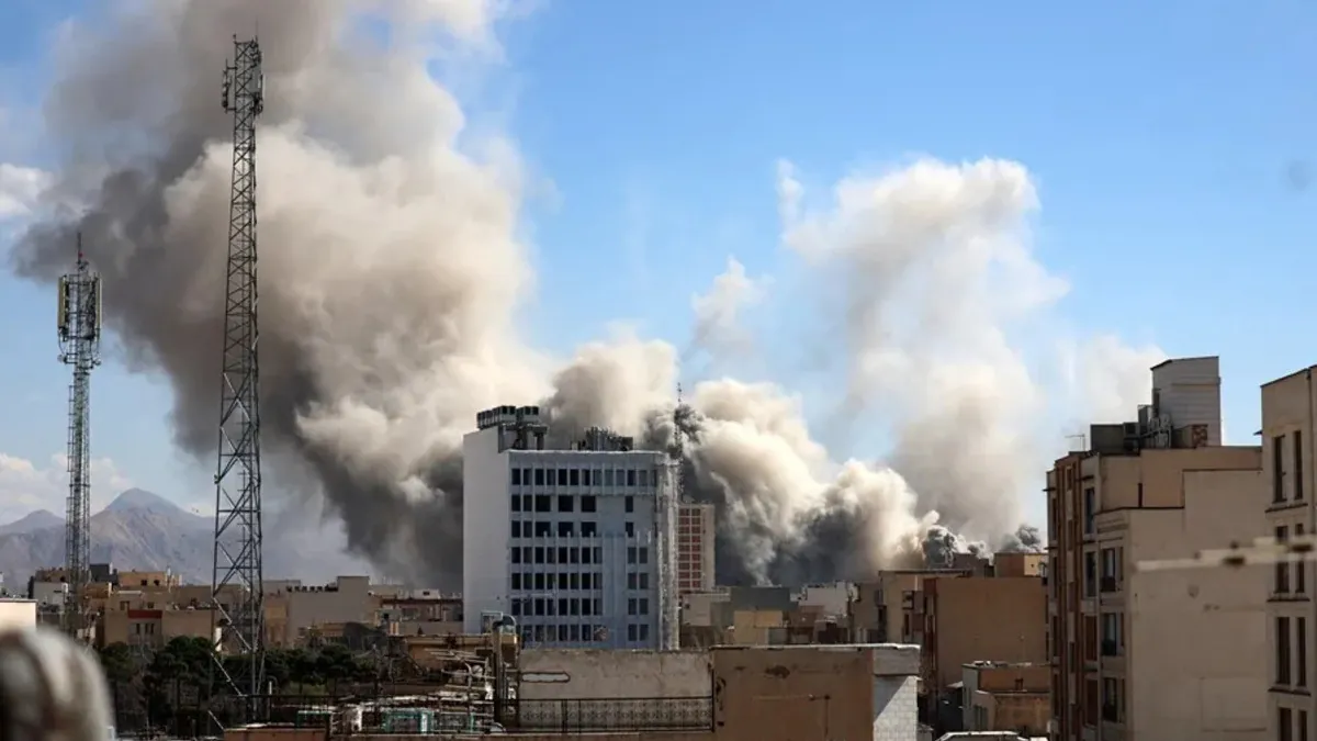 EEUU bombardea Irán en respuesta al ataque a un buque comercial en el estrecho de Ormuz