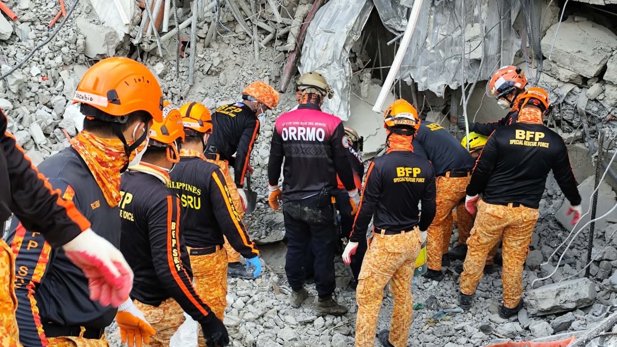 Al menos 21 muertos por el derrumbe de un edificio en construcción en Filipinas