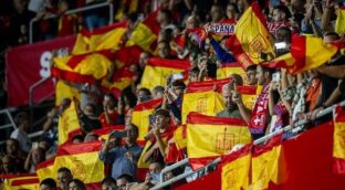 Burela, el pueblo que tendrá el corazón dividido en el partido entre España y Cabo Verde