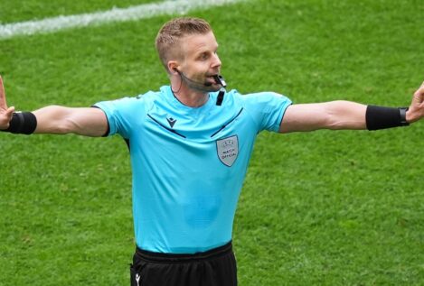 Así es Glenn Nyberg, el árbitro del España-Austria