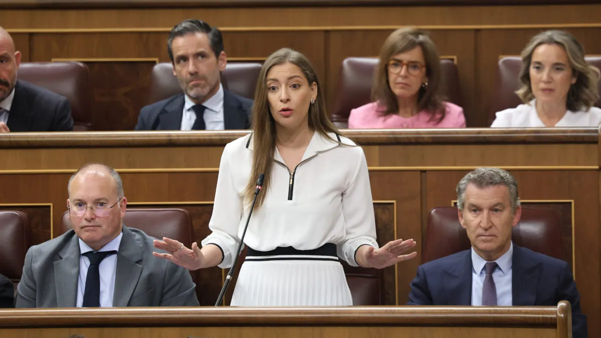 El PP logra colar la cuestión de confianza en el Congreso al reproducir un texto de Junts
