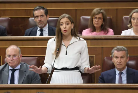 El PP logra colar la cuestión de confianza en el Congreso al reproducir un texto de Junts