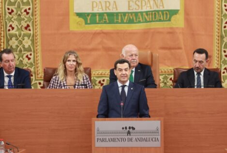 Moreno blindará la sanidad pública con una subida anual obligatoria del presupuesto