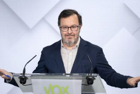 Vox desliza su 'no' a Moreno el jueves: «Como siga por ese camino será en tercera... o nunca»
