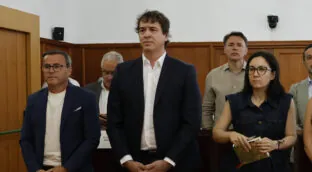 Visto para sentencia el juicio a David Sánchez por su contrato en la Diputación de Badajoz