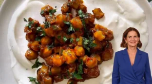 Samantha Vallejo-Nágera y José Andrés, chefs, coinciden: «La garbanzos de bote mejoran con un aliño de cilantro y limón o de yogur con curry»