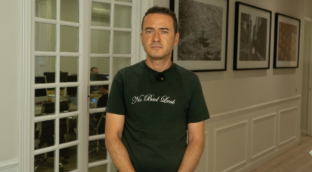VÍDEO | Jorge Verstrynge, mentor de Podemos, invitado estrella en un curso de verano ligado a Vox