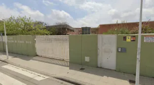 Dos menores armados entran en un instituto de Foyos (Valencia) y agreden a una alumna