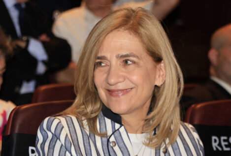 Barcelona no es su último destino: la infanta Cristina busca trabajo en Abu Dabi para estar más cerca del rey Juan Carlos