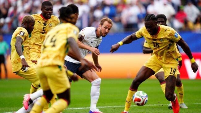 Inglaterra se atasca con la defensa de Ghana