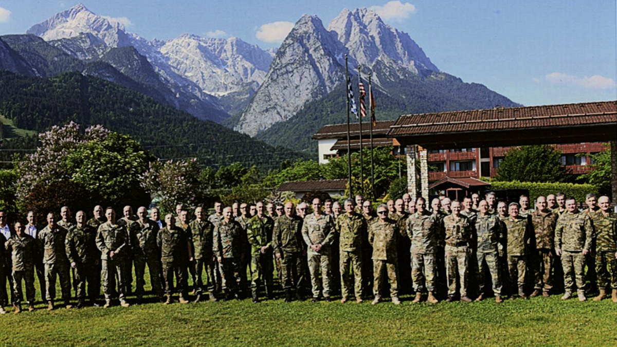 El jefe del Ejército de Tierra asiste a una reunión organizada por EEUU en plena tensión bilateral