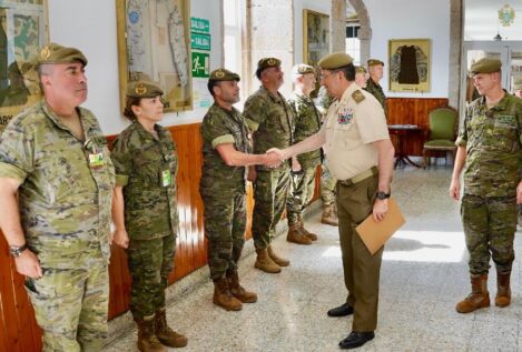 El jefe del Ejército de Tierra visita en La Coruña organismos clave para las operaciones militares
