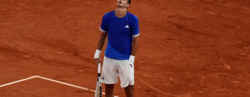 Jódar se despide de Roland Garros tras caer en cuartos de final ante un intratable Zverev